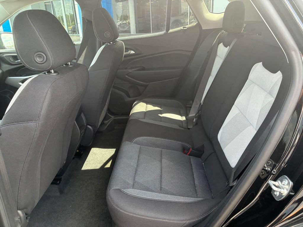 Used 2026 Chevrolet Trax LS w/ Driver Confidence Package FWD image 9