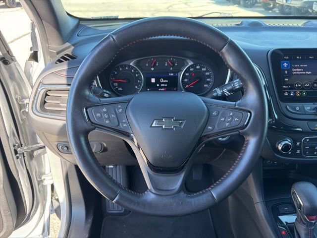 Used 2022 Chevrolet Equinox RS w/ Infotainment Package AWD/4WD image 25