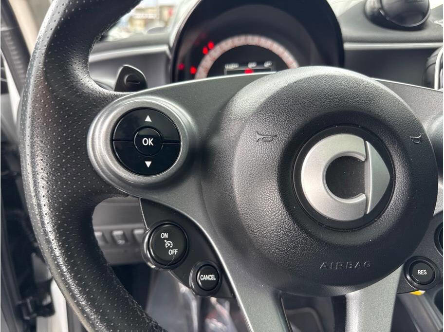 Used 2016 smart fortwo Prime image 10