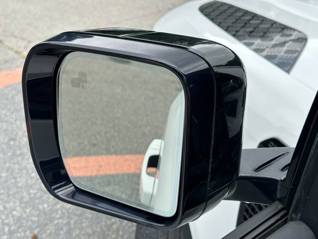 Used 2022 Land Rover Defender 110 S image 15