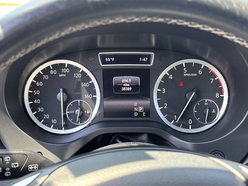 Certified 2018 INFINITI QX30 Sport w/ Sport Leather Package FWD image 10