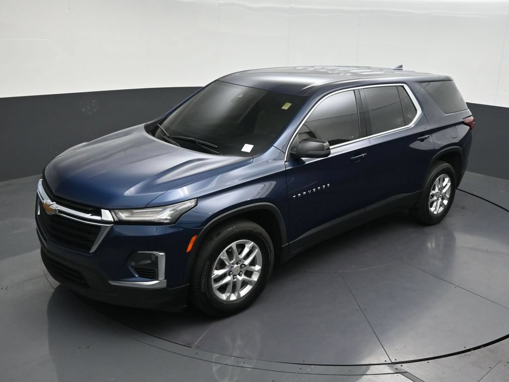Used 2023 Chevrolet Traverse LS FWD image 16
