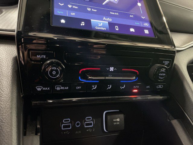 Used 2024 Jeep Grand Cherokee Laredo image 33