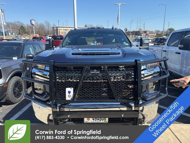 Used 2023 Chevrolet Silverado 2500 LT w/ Texas Edition image 2