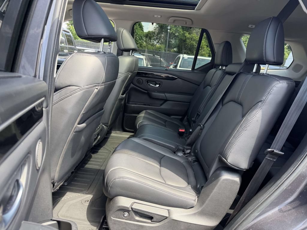 Used 2023 Honda Pilot Touring image 22