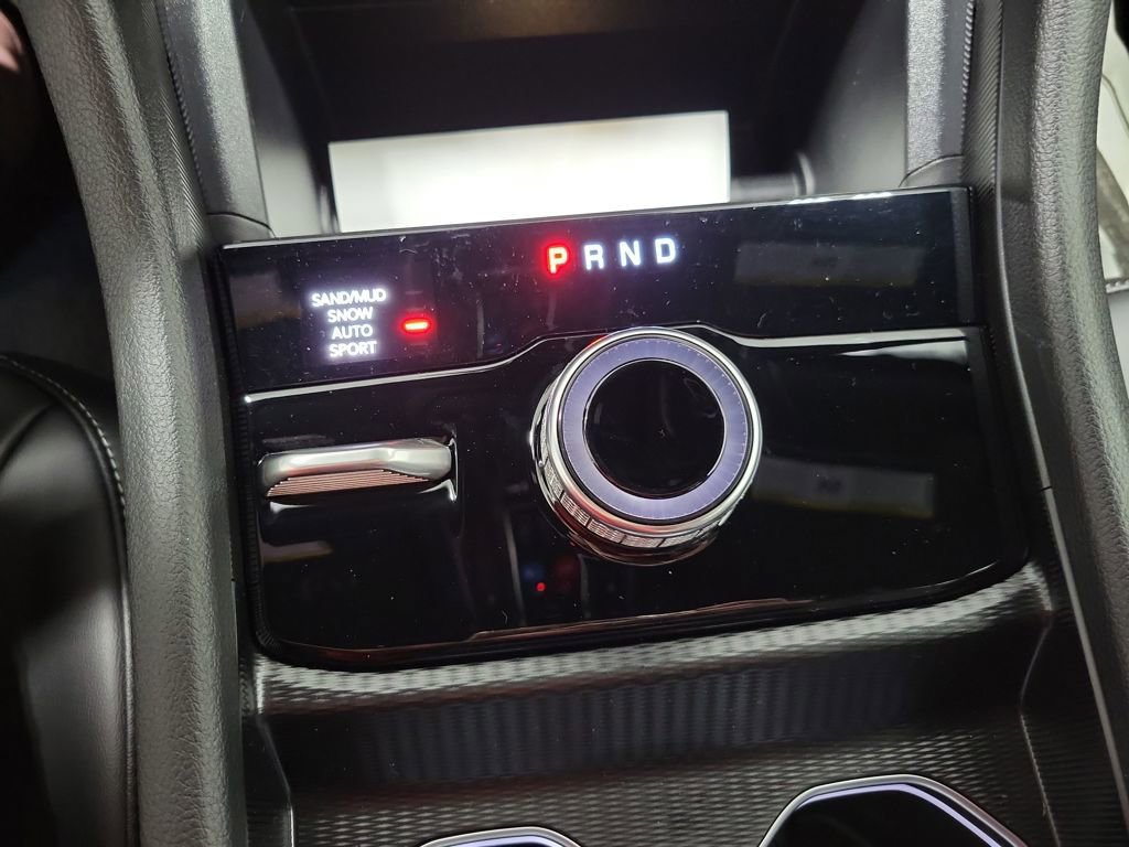 New 2025 Jeep Grand Cherokee L Limited w/ Black Appearance Package image 28