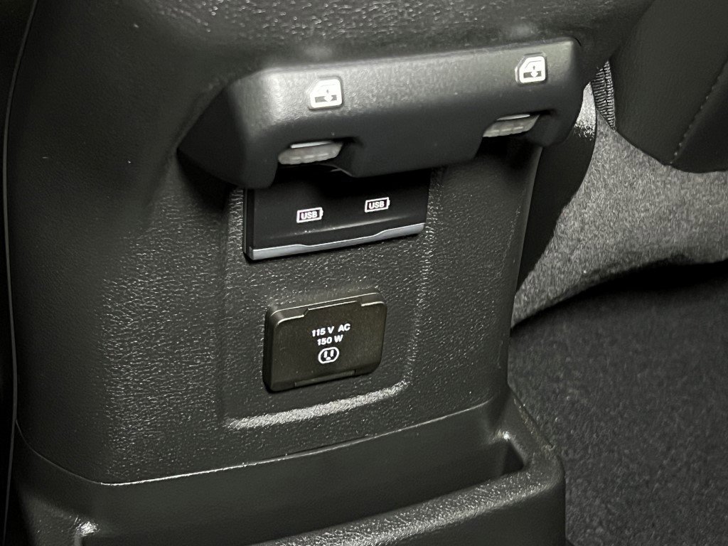 Used 2022 Jeep Wrangler Unlimited Sahara image 22