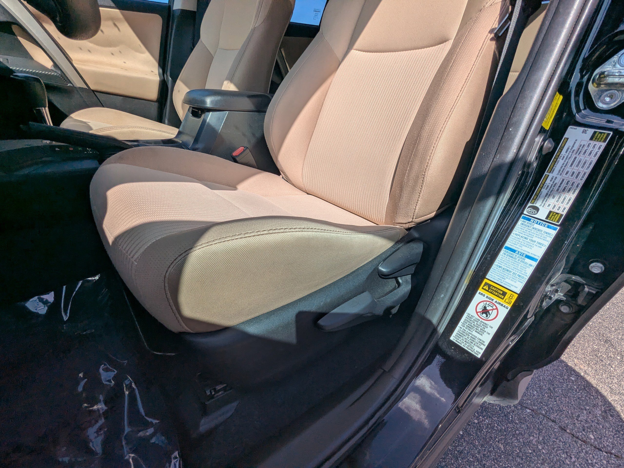 Used 2014 Toyota RAV4 XLE image 18