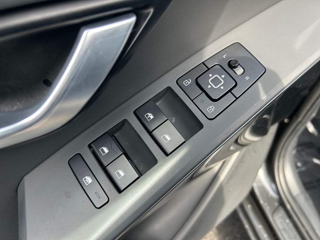 Used 2025 Kia Niro Wind FWD image 23