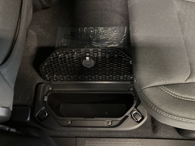 Used 2025 RAM 1500 Tradesman w/ Night Edition AWD/4WD image 31