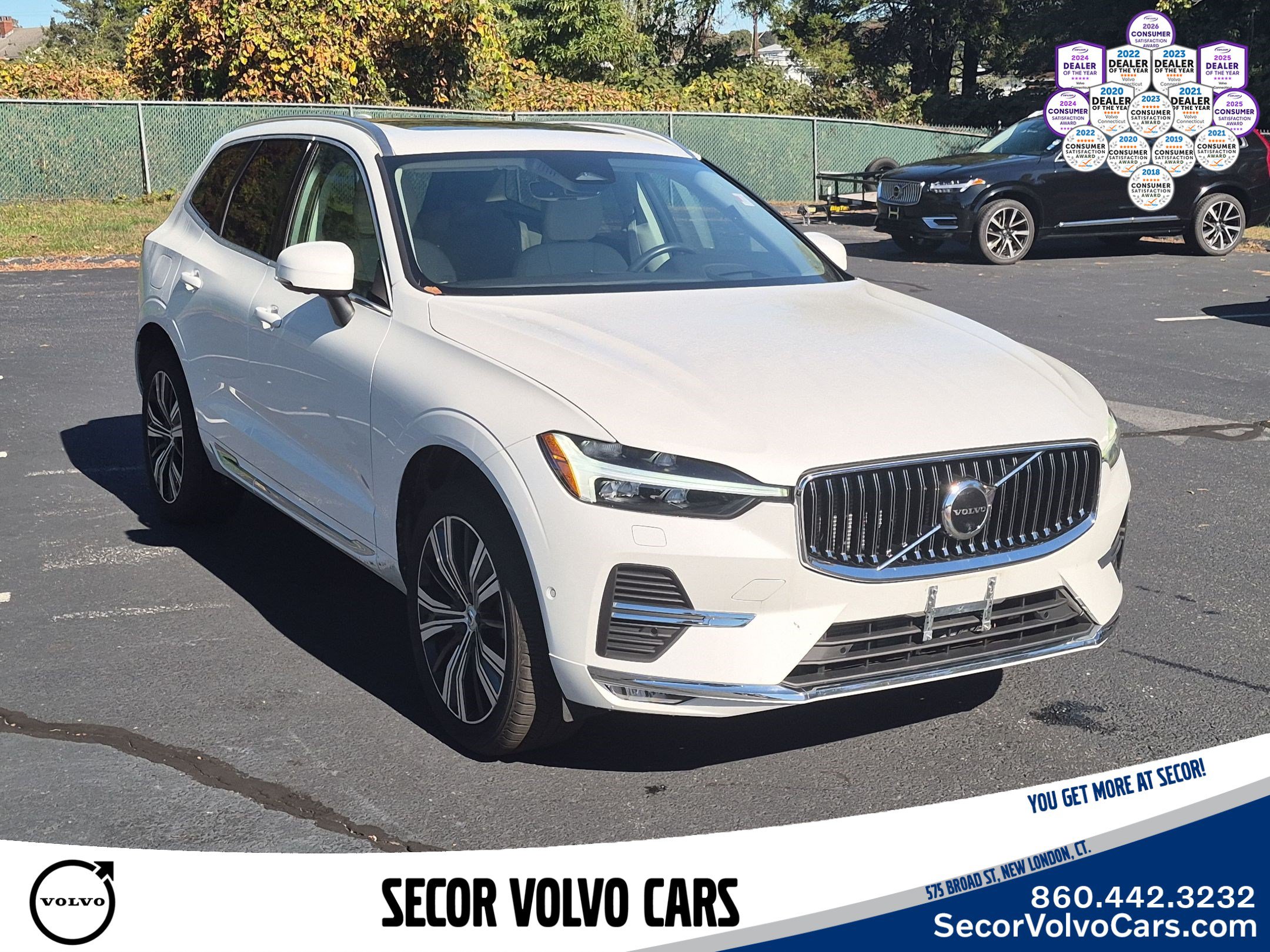 Used 2022 Volvo XC60 B5 Inscription w/ Advanced Package AWD/4WD image 3
