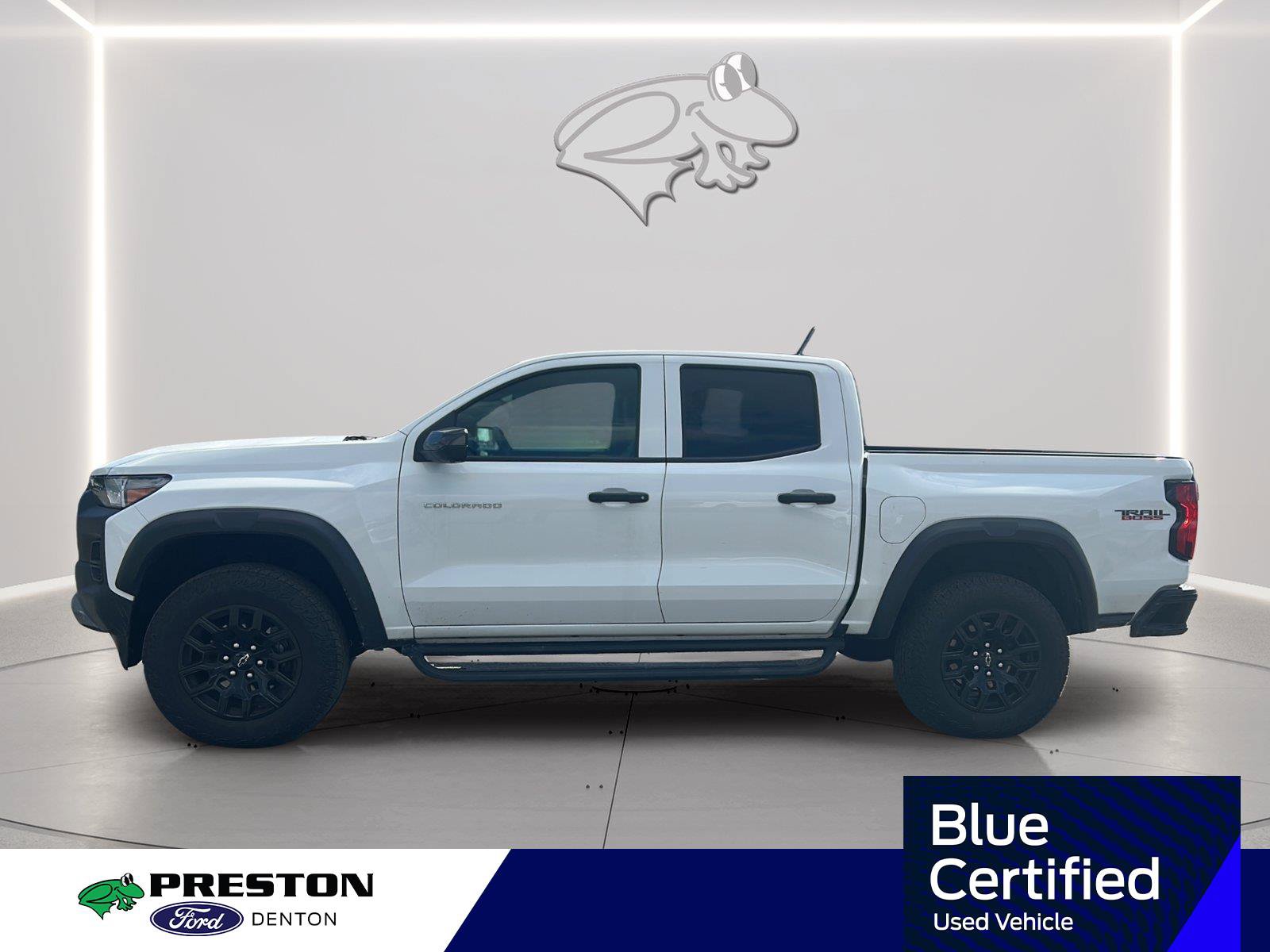 Used 2025 Chevrolet Colorado Trail Boss AWD/4WD image 2