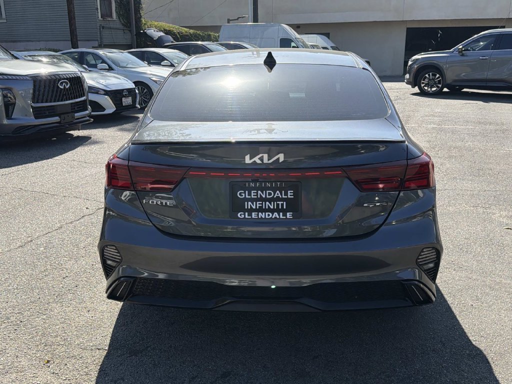 Used 2024 Kia Forte GT-Line w/ GT-Line Premium Package FWD image 4