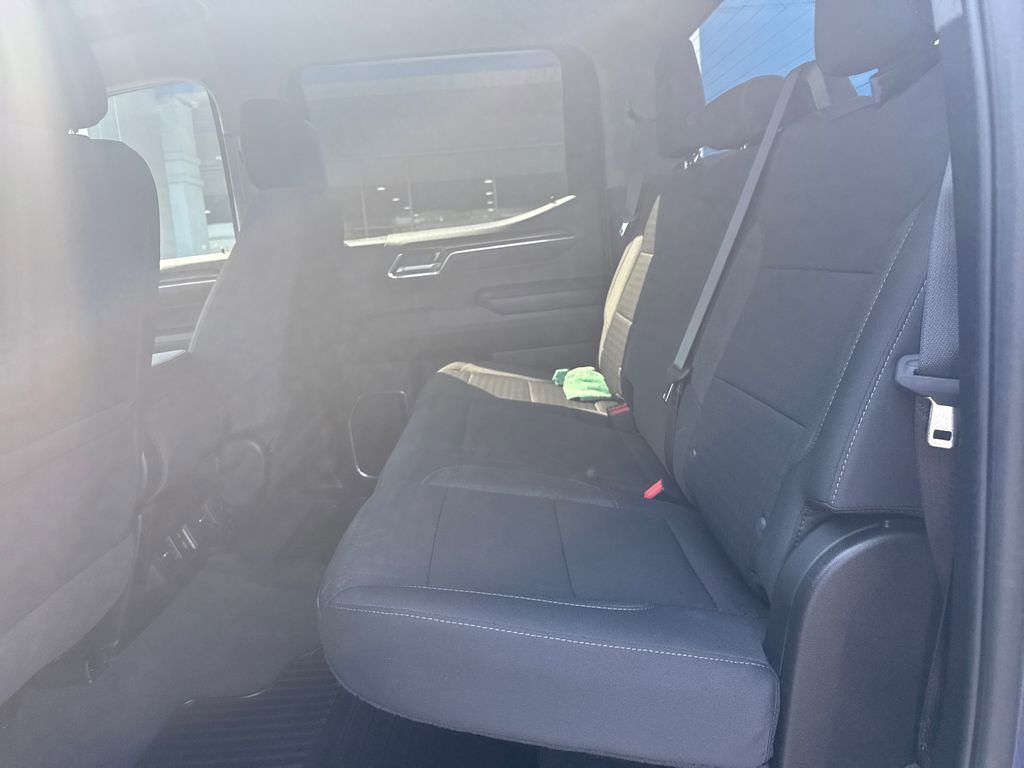 Used 2024 Chevrolet Silverado 1500 LT image 29