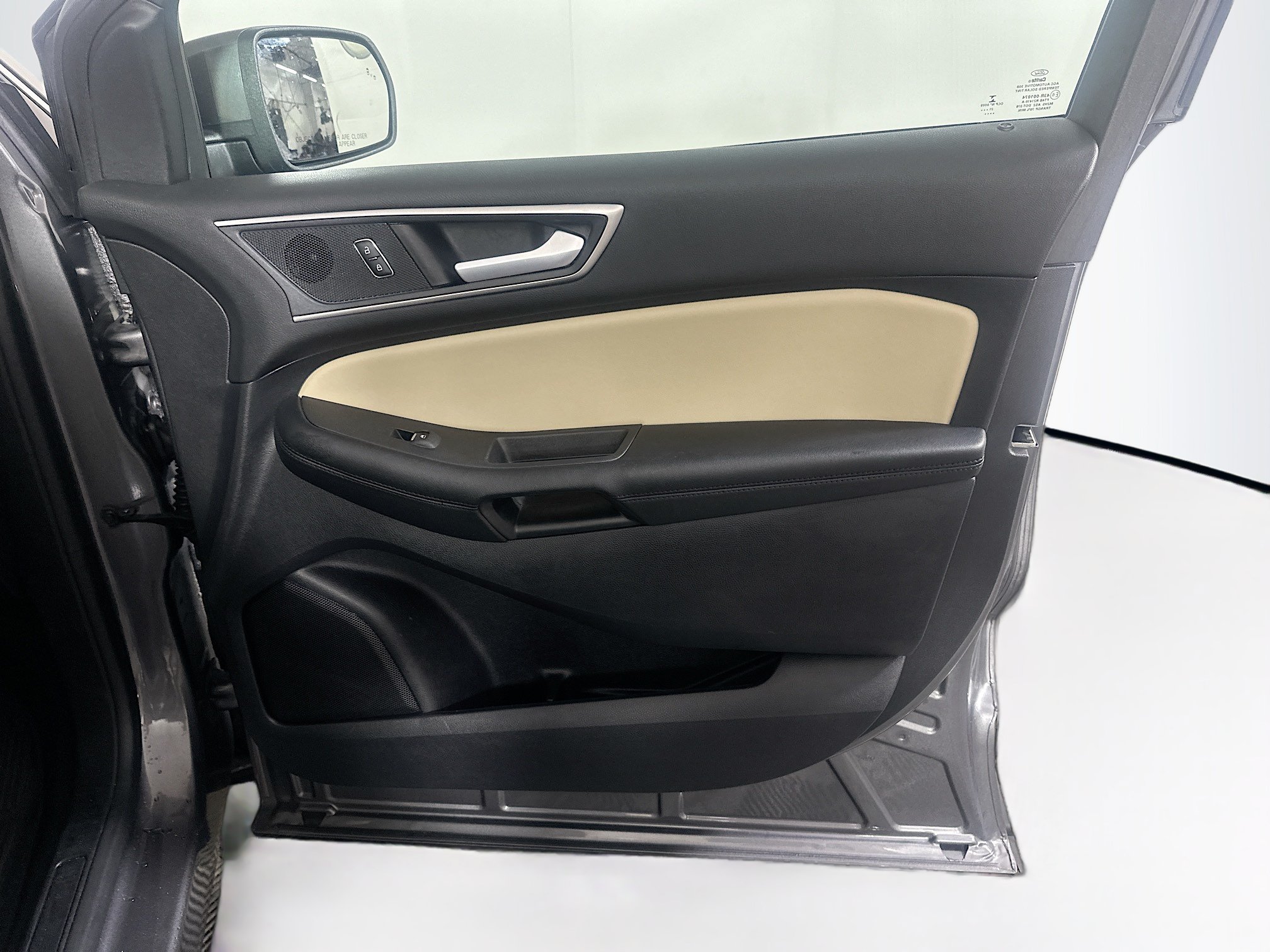 Used 2021 Ford Edge SEL w/ Cargo Accessory Package AWD/4WD image 31