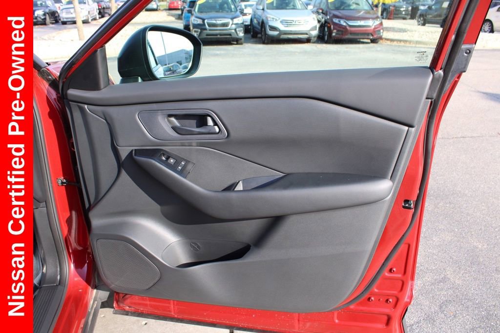 Certified 2025 Nissan Rogue S image 21