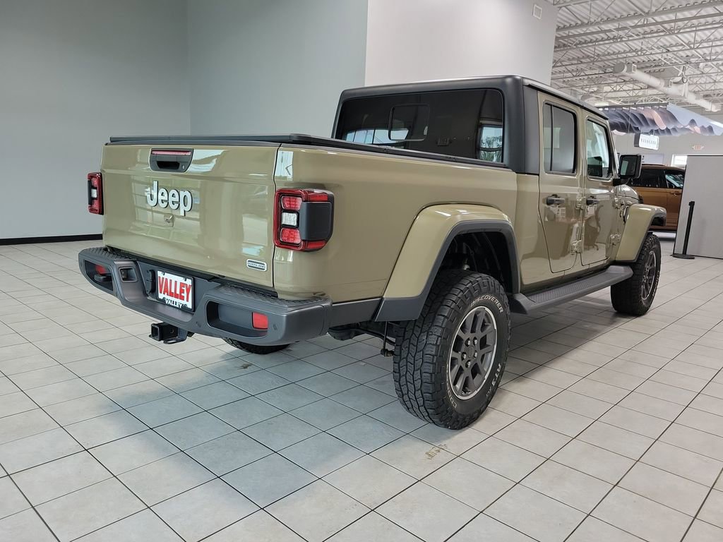 Used 2020 Jeep Gladiator Overland w/ Popular Equipment Package AWD/4WD image 11