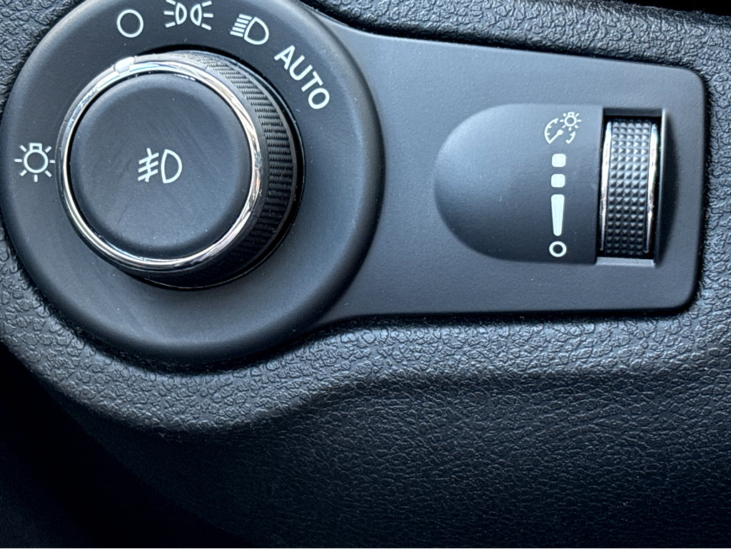 Used 2018 FIAT 500X Trekking image 11