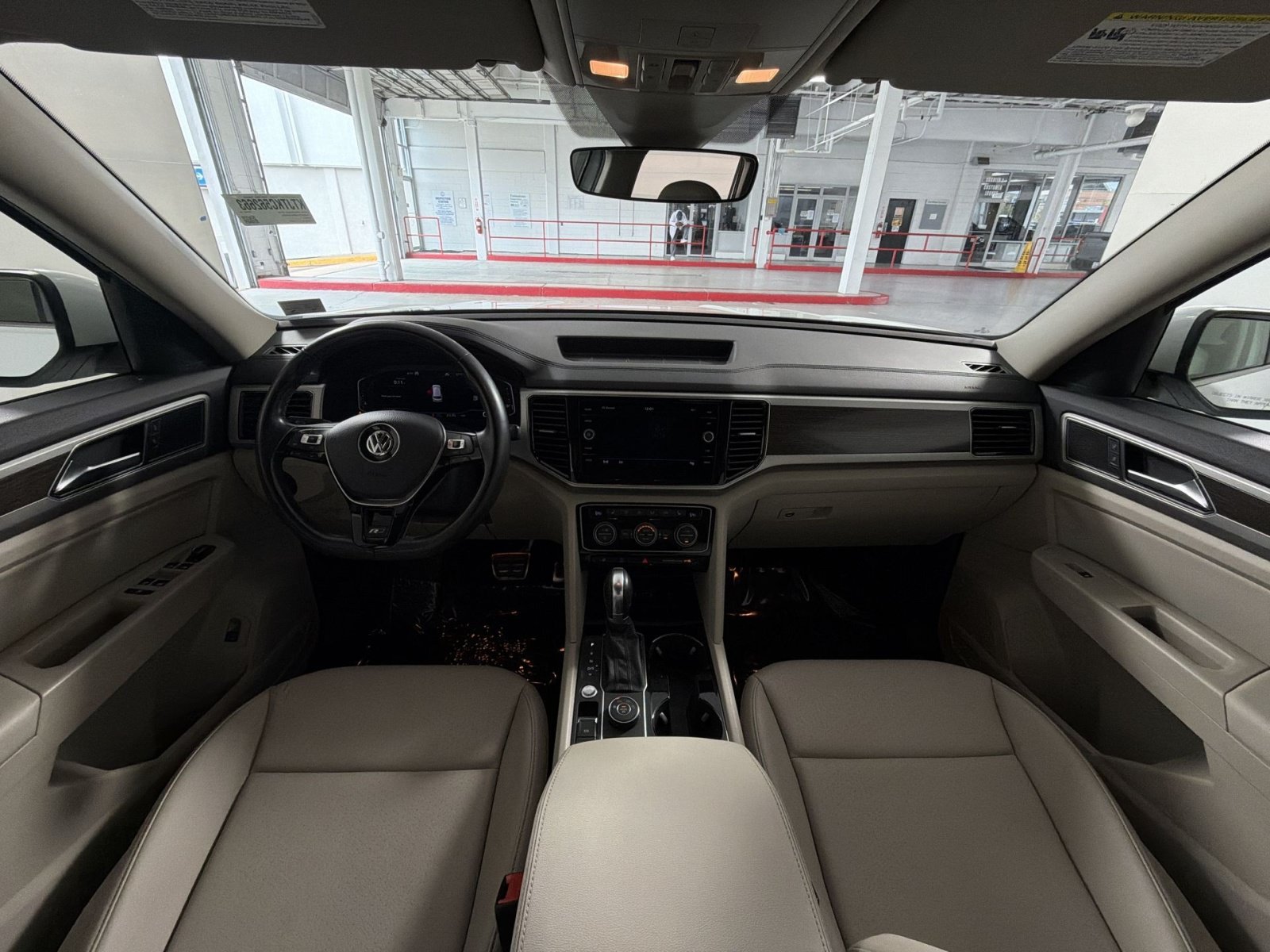 Used 2019 Volkswagen Atlas SEL R-Line AWD/4WD image 22