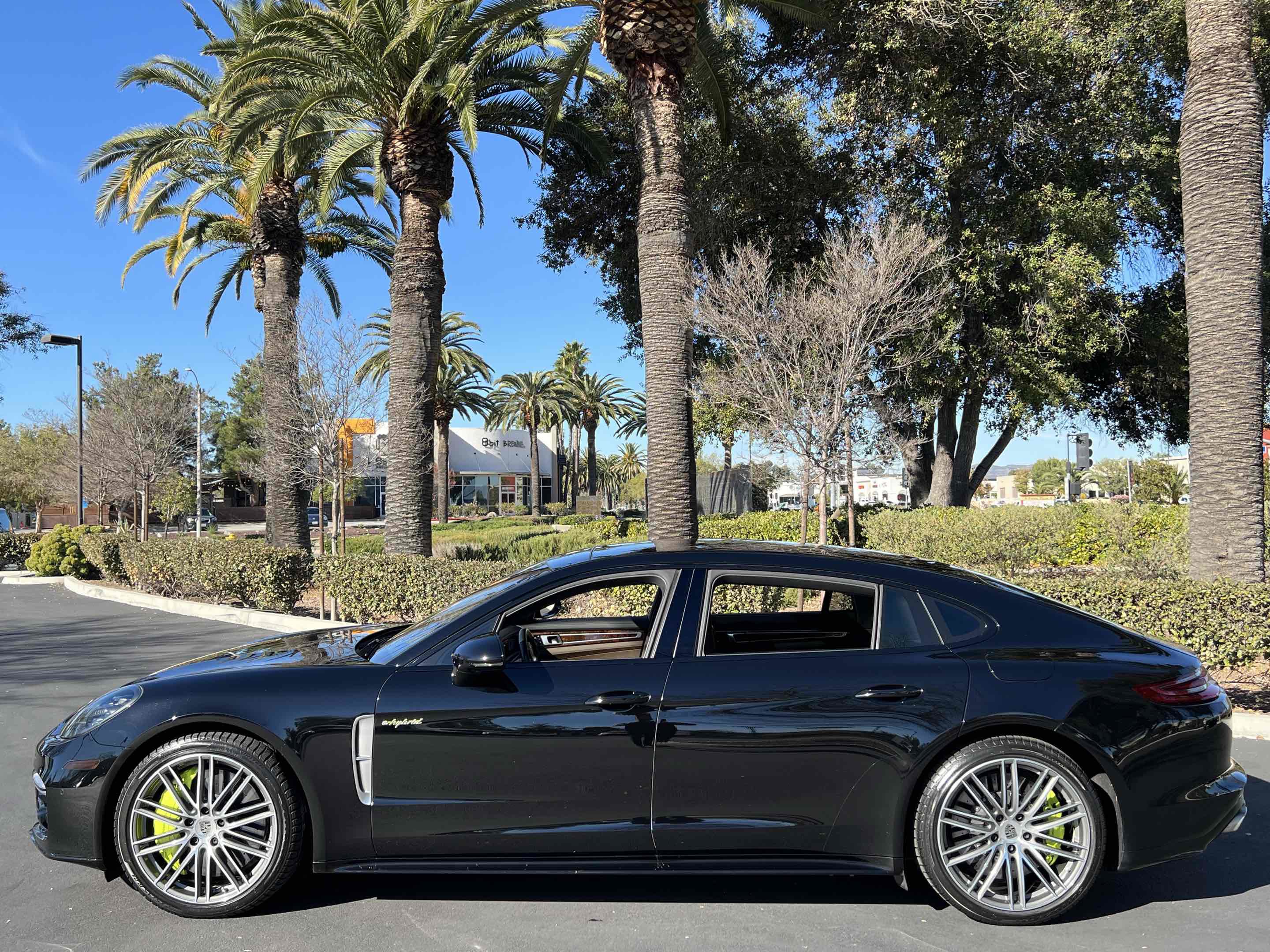 Used 2019 Porsche Panamera Turbo S Executive image 22