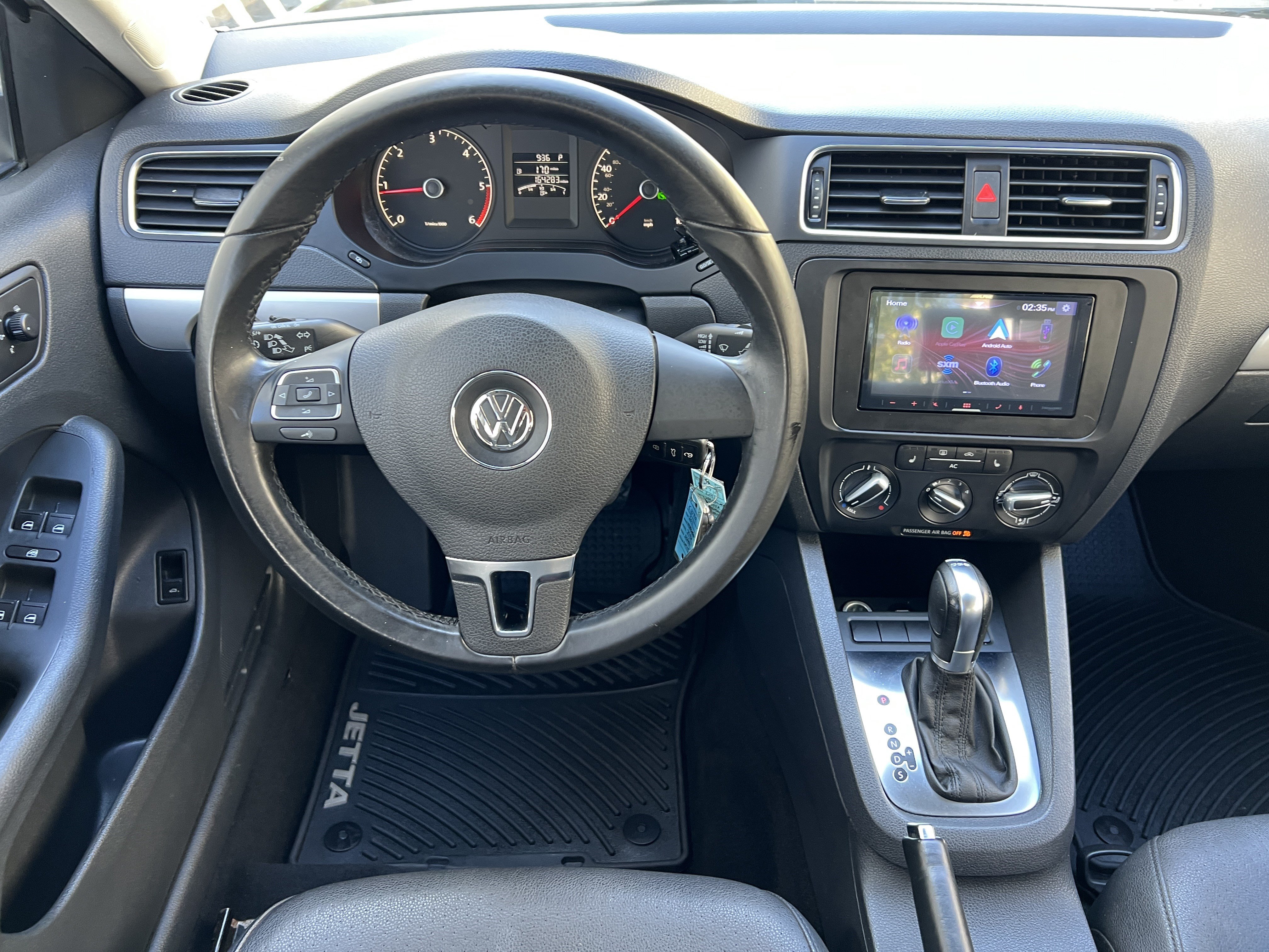 Used 2011 Volkswagen Jetta TDI FWD image 30