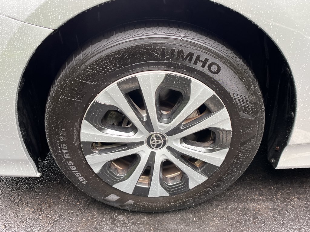 Certified 2021 Toyota Prius Prime LE FWD image 23