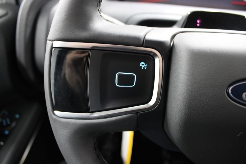 New 2026 Ford Expedition Active image 38