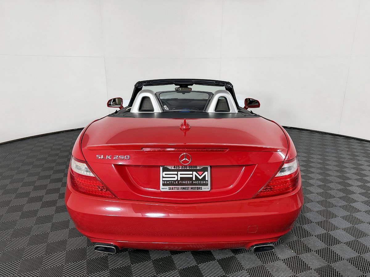 Used 2015 Mercedes-Benz SLK 250 image 58
