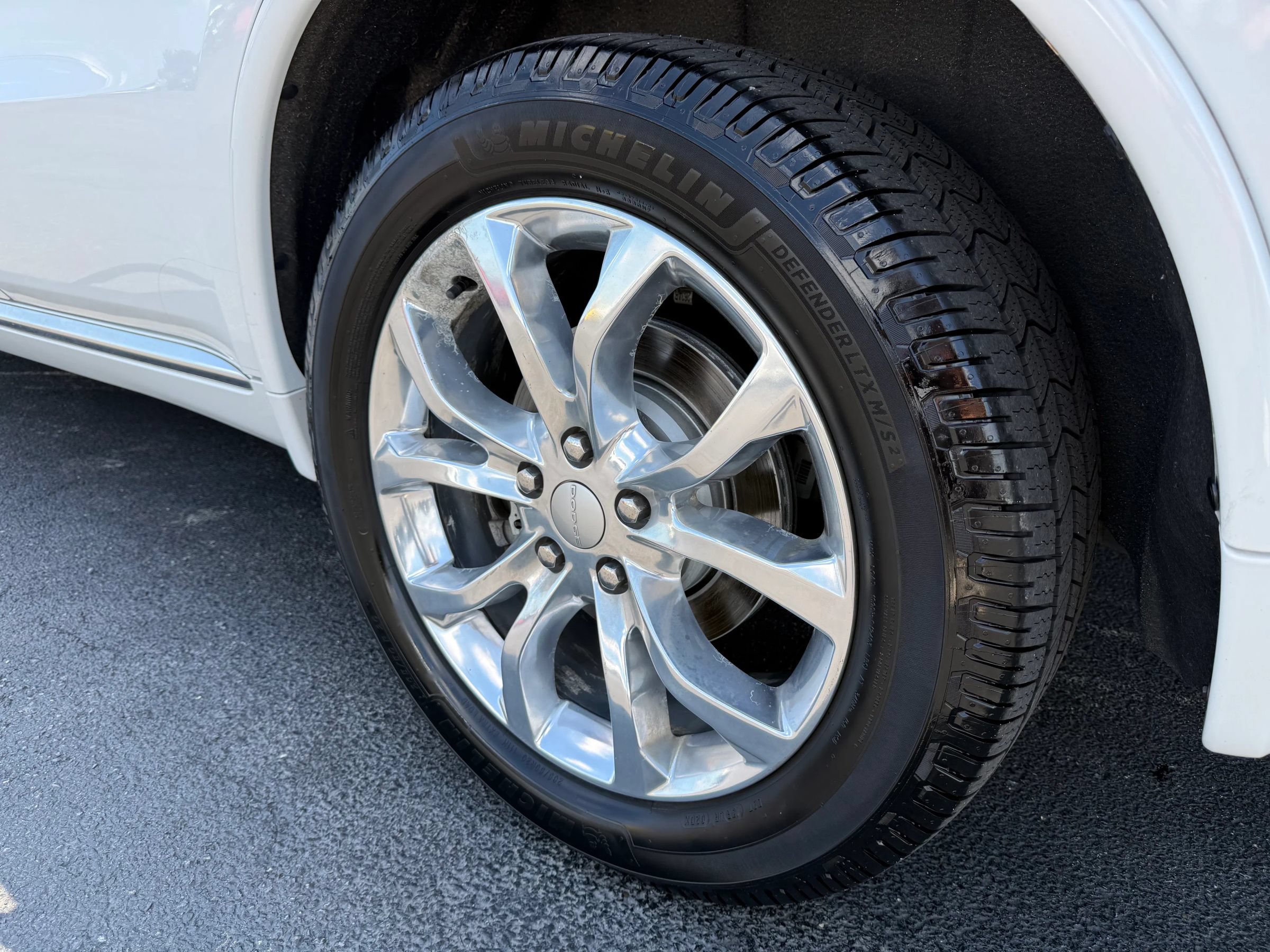 Used 2017 Dodge Durango Citadel w/ Technology Group AWD/4WD image 14
