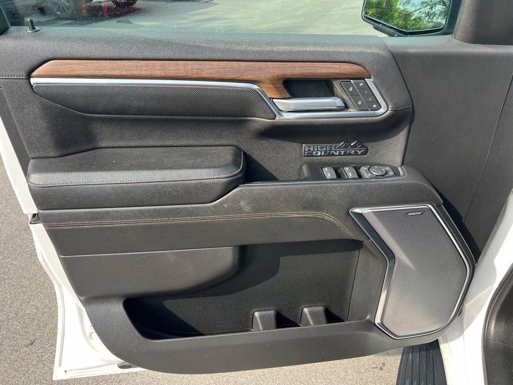 Used 2023 Chevrolet Silverado 1500 High Country w/ Technology Package image 15