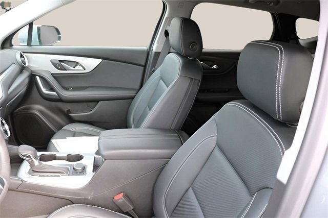 Used 2025 Chevrolet Blazer LT image 11