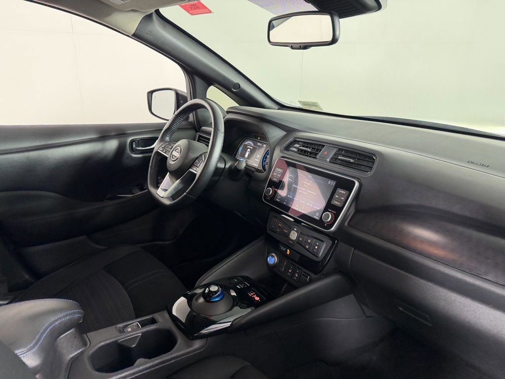 Used 2025 Nissan Leaf SV Plus image 30