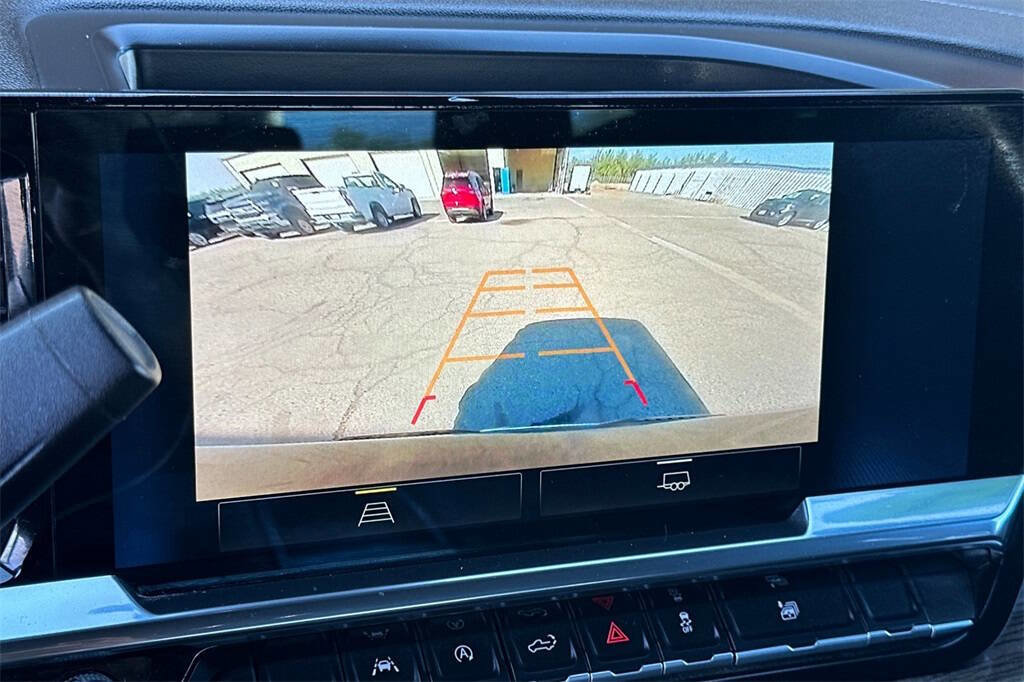 Used 2024 Chevrolet Silverado 1500 LT w/ Protection Package image 18