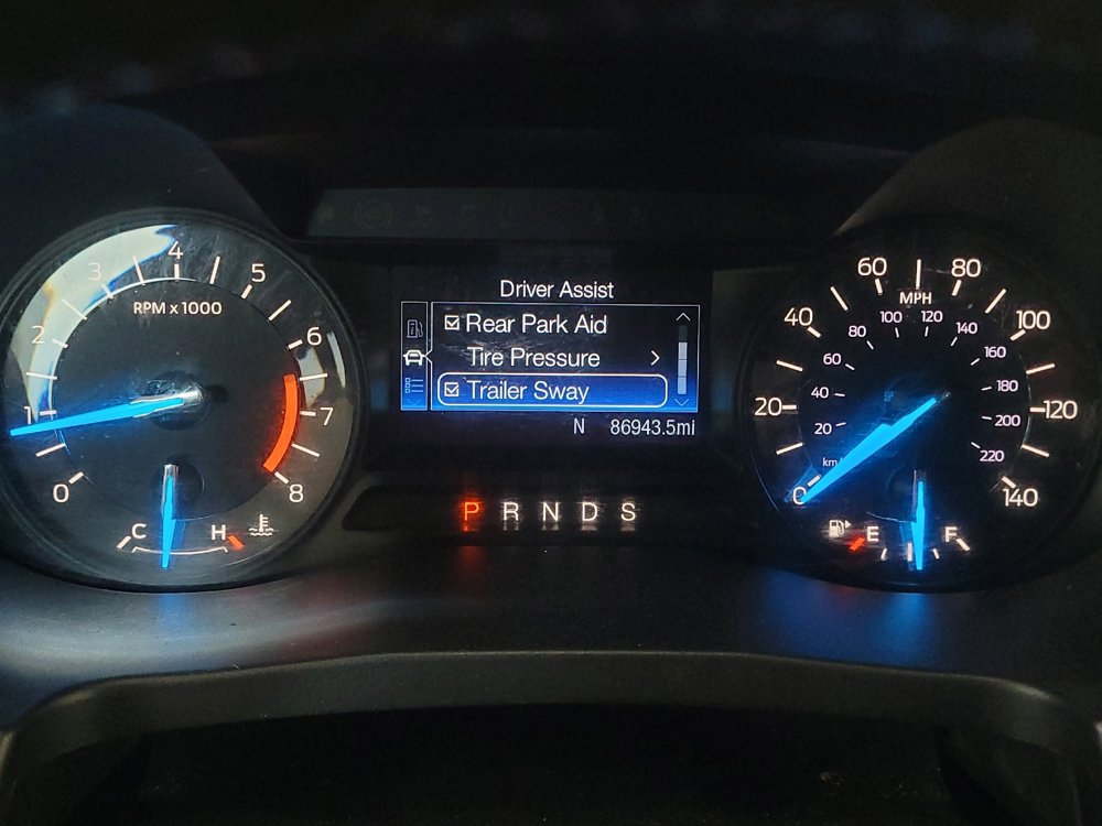 Used 2018 Ford Explorer XLT FWD image 23