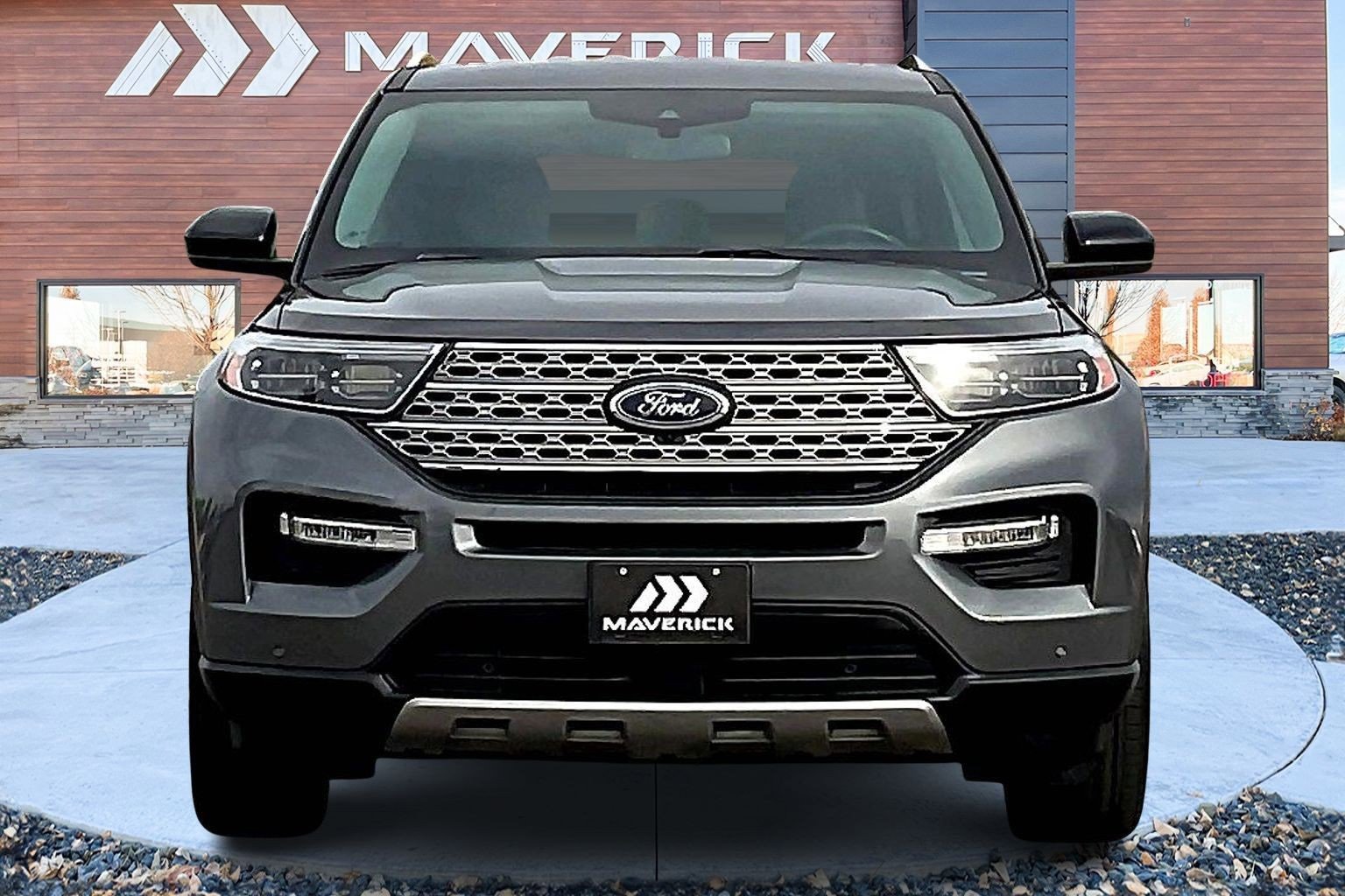 Used 2023 Ford Explorer Limited image 2