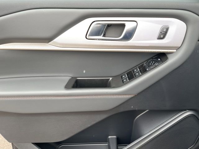 New 2026 Ford Explorer Active w/ Active Comfort Package image 13