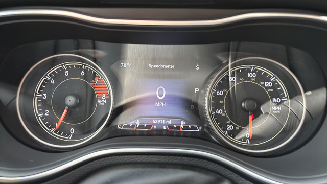 Used 2019 Jeep Cherokee Limited AWD/4WD image 17