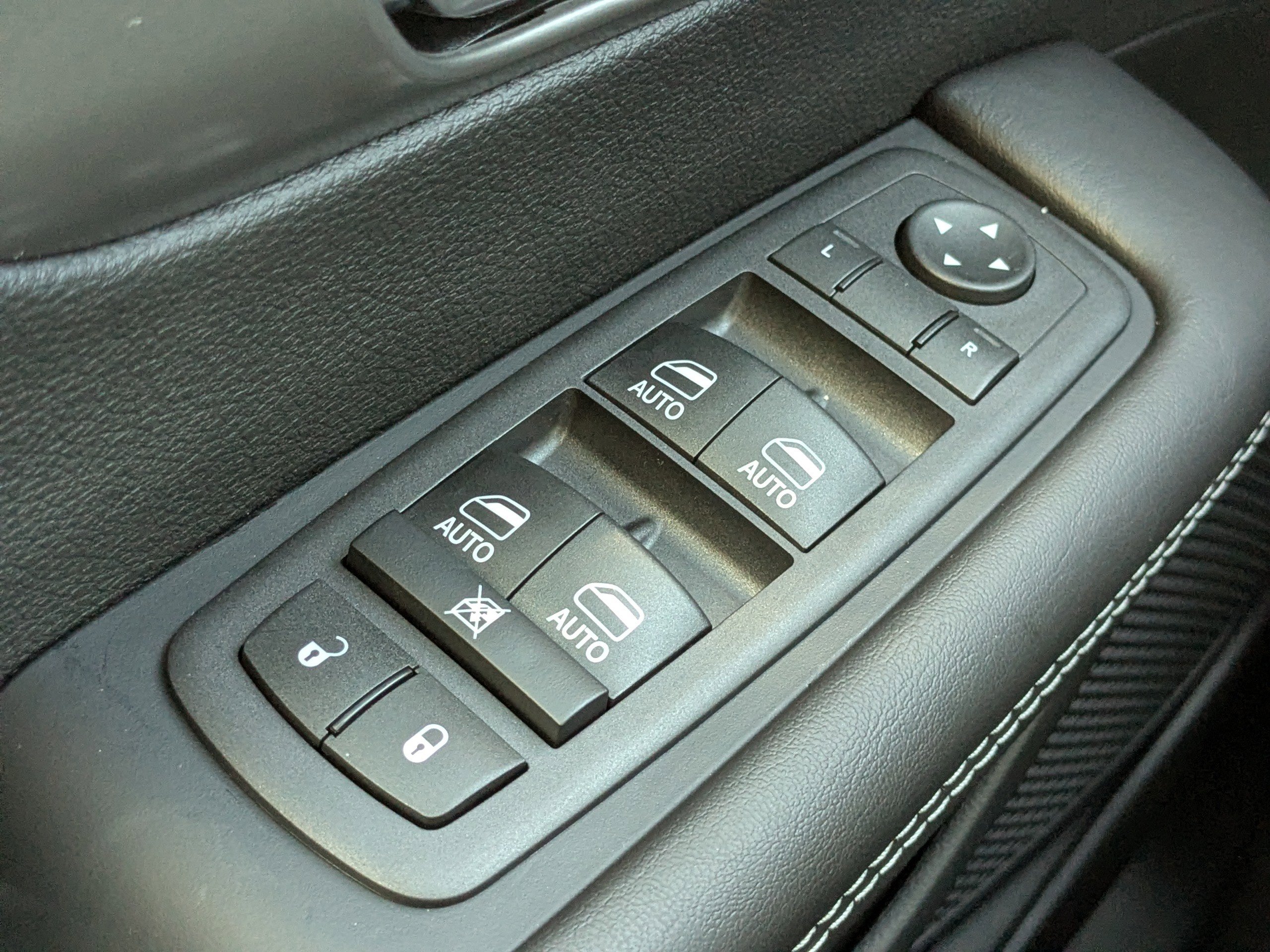 New 2026 Chrysler Pacifica Select image 22