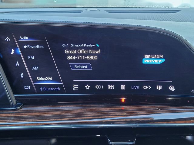 Used 2023 Cadillac Escalade Premium Luxury image 20