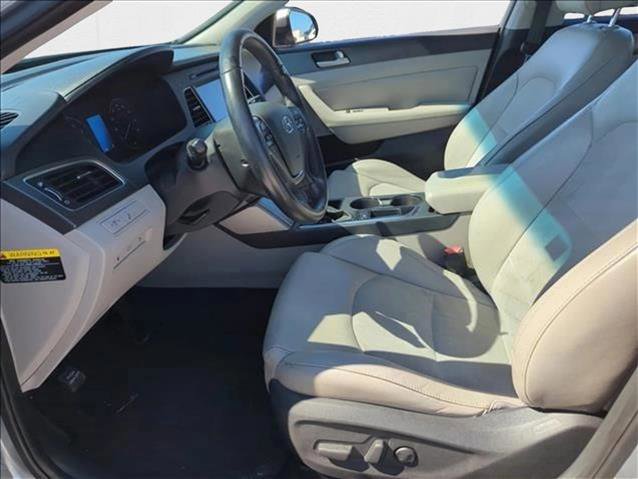 Used 2016 Hyundai Sonata Sport w/ Option Group 02 image 12