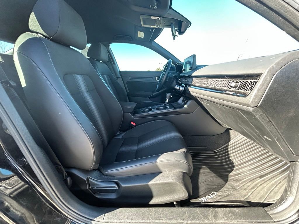 Used 2023 Honda Civic Sport image 30