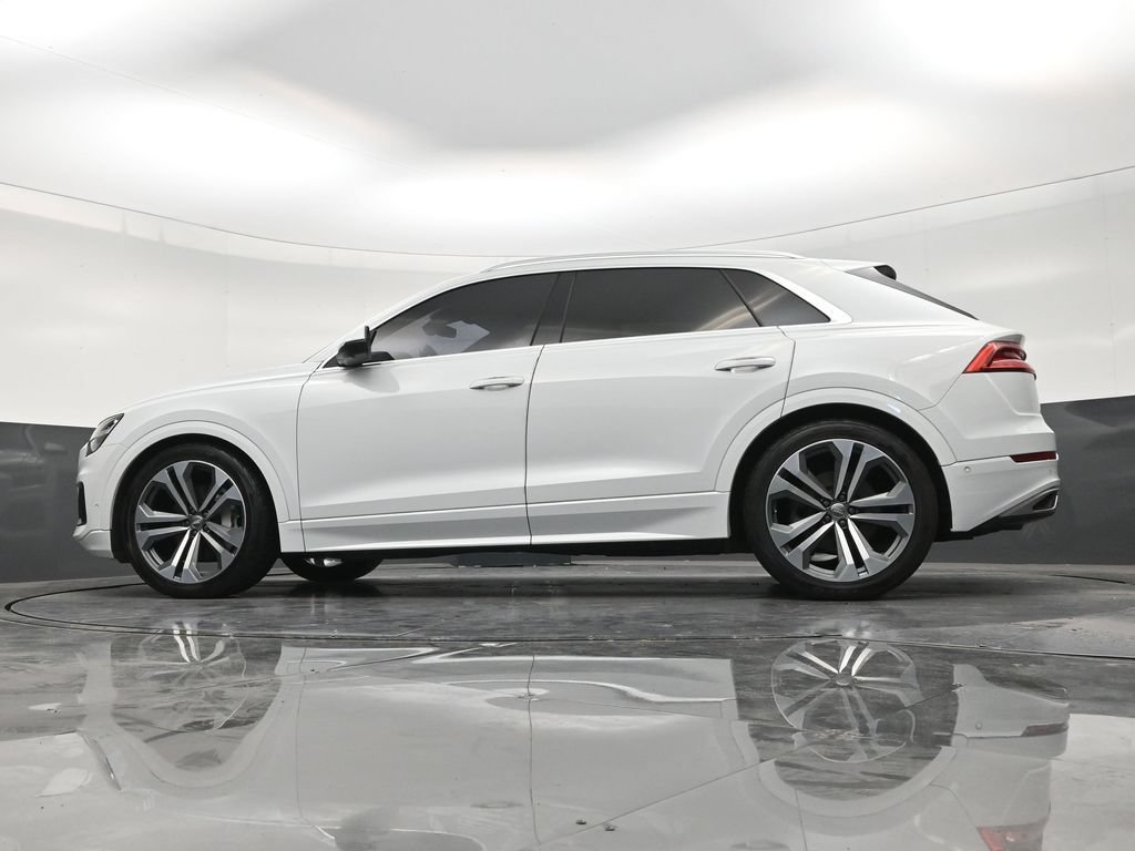 Used 2019 Audi Q8 Premium Plus w/ Premium Plus AWD/4WD image 21
