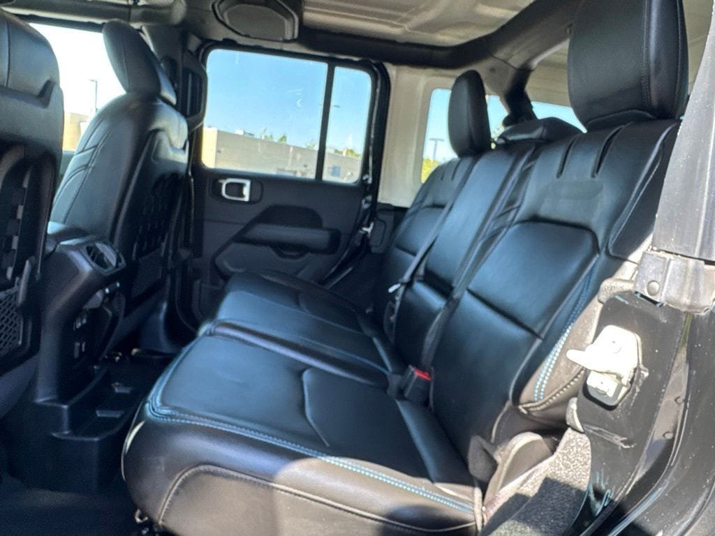 Used 2023 Jeep Wrangler Unlimited Rubicon 4xe w/ Cold Weather Group AWD/4WD image 23
