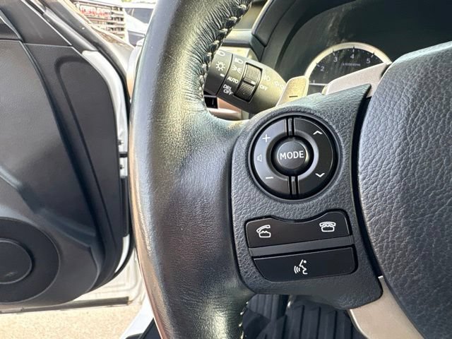 Used 2016 Lexus IS 200t RWD image 12