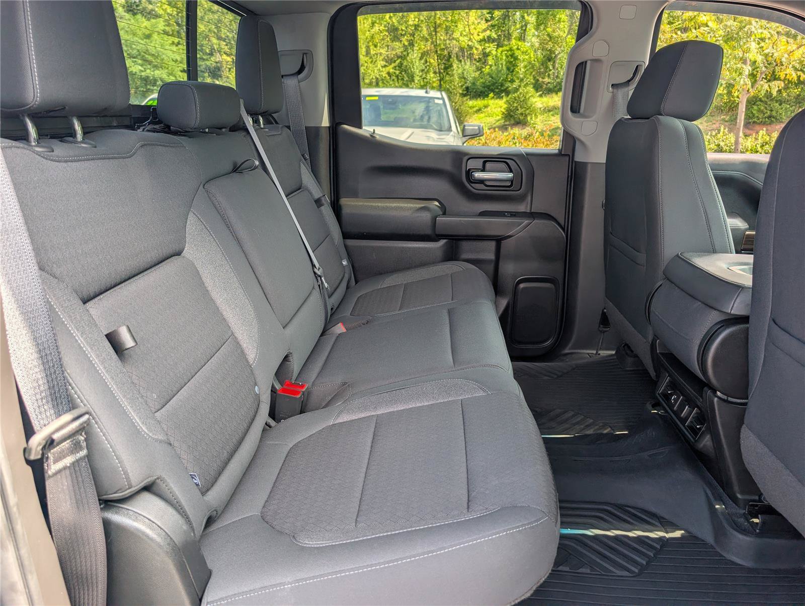 Used 2020 Chevrolet Silverado 1500 LT w/ All-Star Edition AWD/4WD image 12
