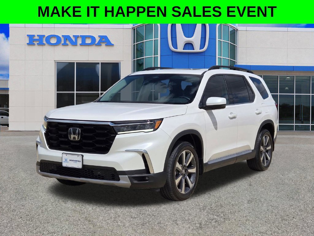 Used 2025 Honda Pilot Touring image 7
