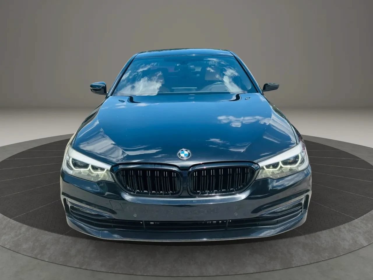 Used 2017 BMW 530i RWD image 8
