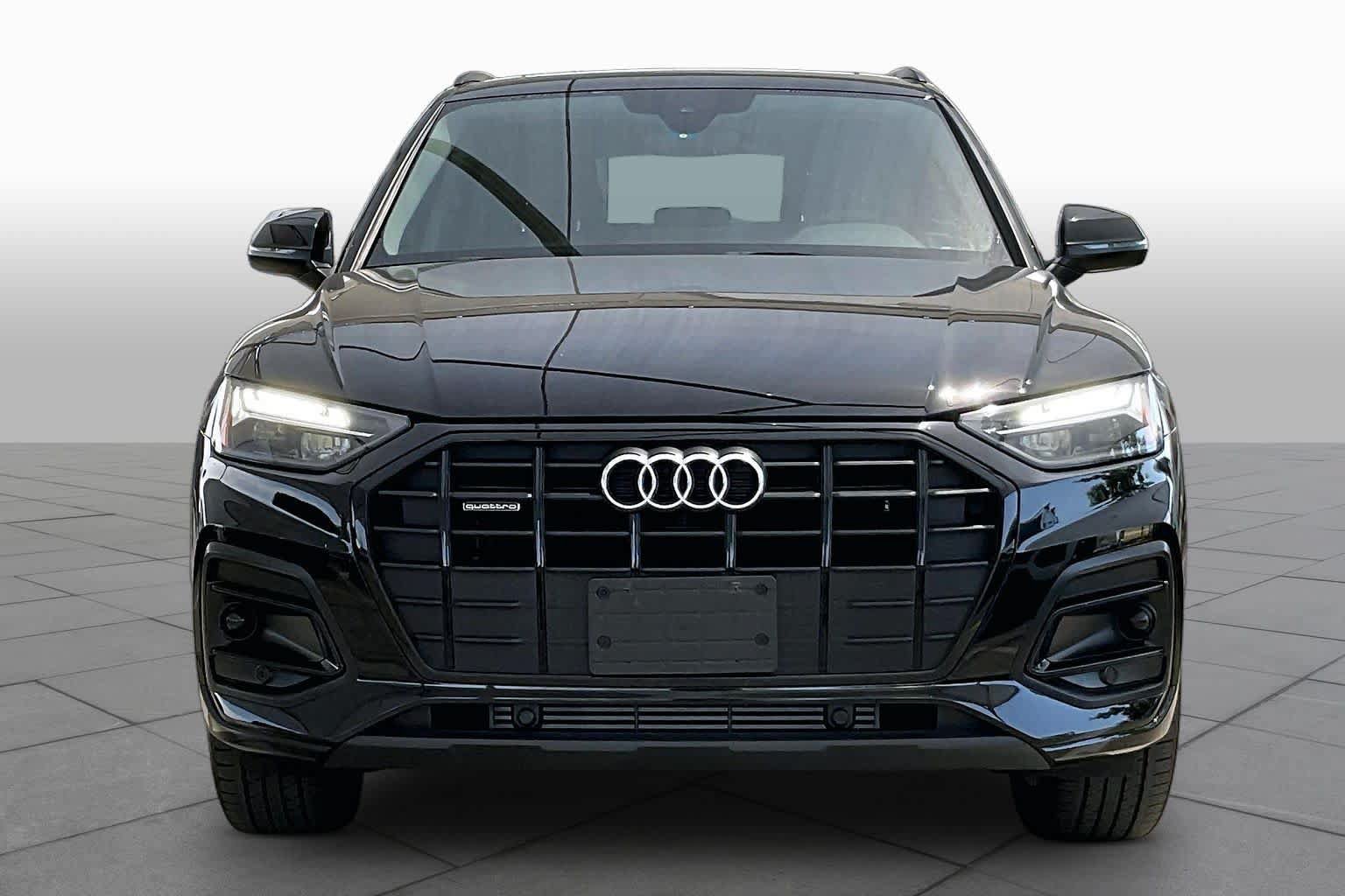 Used 2025 Audi Q5 2.0T Premium w/ Convenience Plus Package AWD/4WD image 4