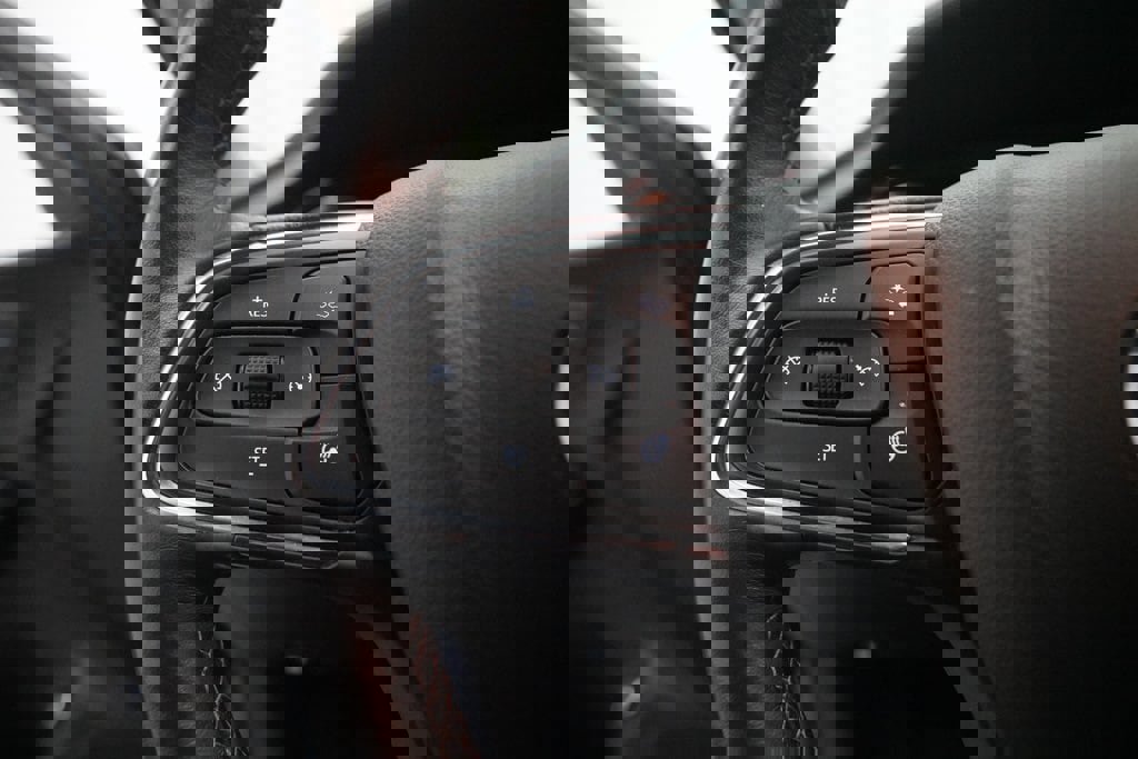 Used 2022 Buick Encore GX Essence image 21