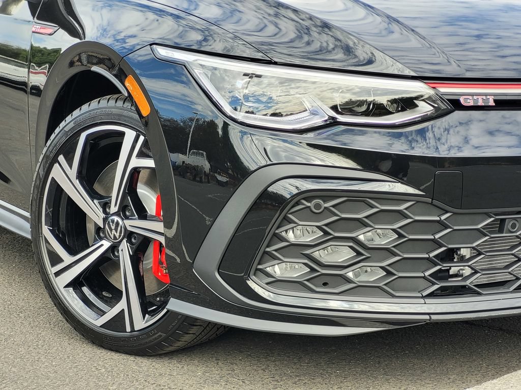 New 2024 Volkswagen GTI SE FWD image 3
